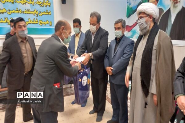 تجلیل از دست اندرکاران حمل و نقل شهرستان کاشمر