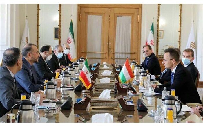 امیرعبداللهیان بر ضرورت همکاری‌های دوجانبه ایران و مجارستان تاکید کرد