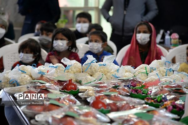 توزیع یک هزار بسته ویژه شب یلدا در مناطق محروم شهر شیراز