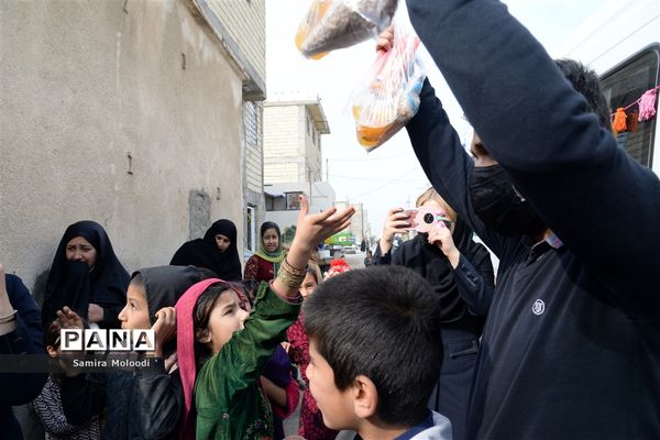 توزیع یک هزار بسته ویژه شب یلدا در مناطق محروم شهر شیراز