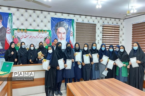 برگزاری مسابقه مشاعره دانش‌آموزی در حمیدیه