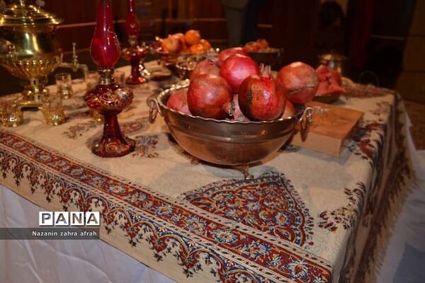 نمایشگاه نقاشی یک دقیقه بیشتر در دماوند