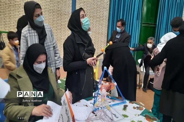 هفته پژوهش در مدارس آباده