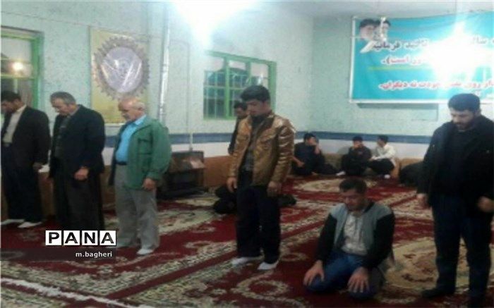 نبود روحانی در مساجد شهرکاج