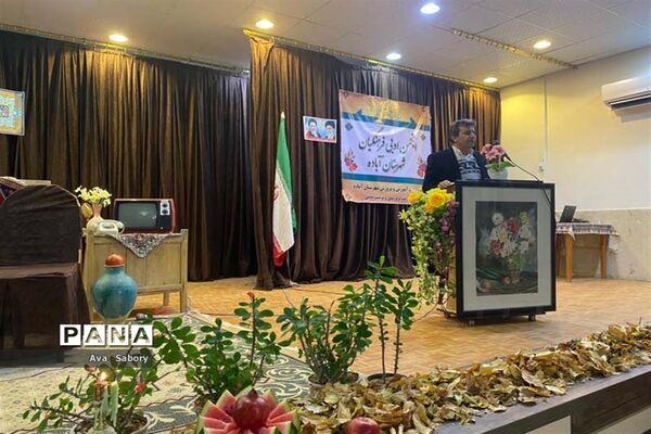 شاعرانه‌های یلدای فاطمی در آباده