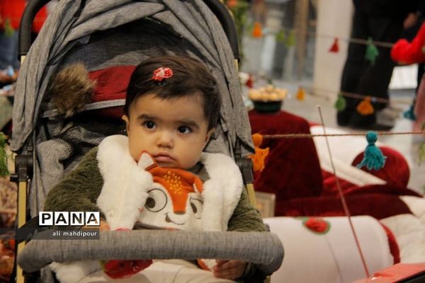 هیاهوی شهر در آستانه شب یلدا