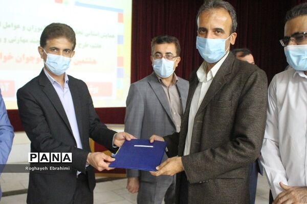 همایش استانی تجلیل از دانش‌آموزان و عوامل اجرایی جشنواره هفتم نوجوان خوارزمی در بوشهر