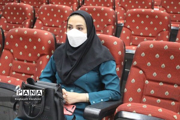 همایش استانی تجلیل از دانش‌آموزان و عوامل اجرایی جشنواره هفتم نوجوان خوارزمی در بوشهر