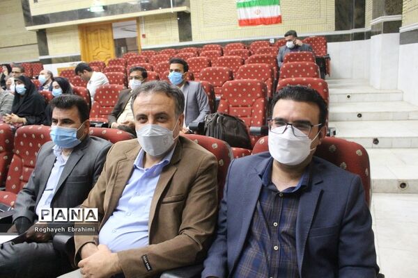 همایش استانی تجلیل از دانش‌آموزان و عوامل اجرایی جشنواره هفتم نوجوان خوارزمی در بوشهر
