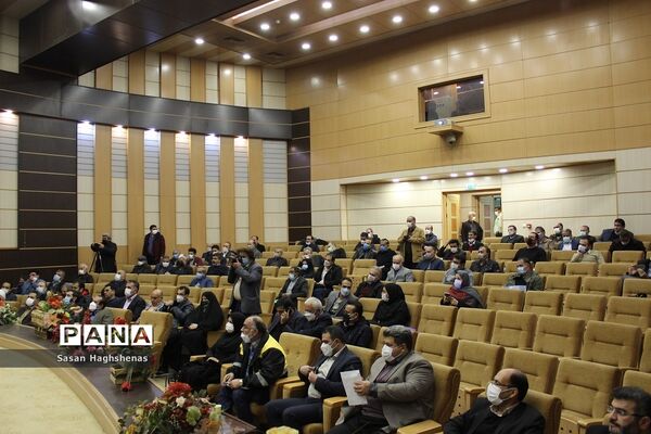 نشست مشترک فرماندار اسلامشهر با تولید‌کنندگان واحدهای صنفی و صنعتی