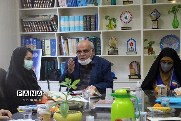 نشست کارشناسان سازمان دانش‌آموزی شهرستان‌ها و مناطق استان بوشهر