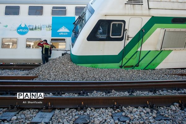 حادثه برخورد دو دستگاه قطار مترو کرج - تهران