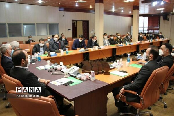 تجلیل از پژوهشگران برتر در شهرستان بهارستان