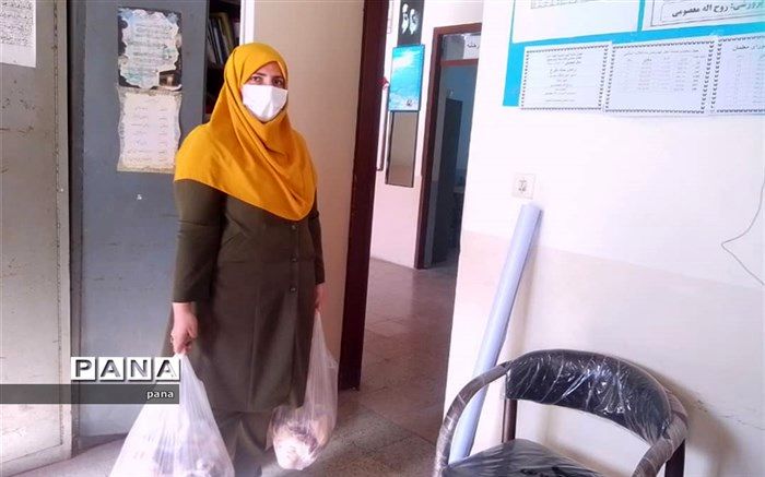 توزیع بسته‌های مهربانی در دبستان انقلاب گلوگاه