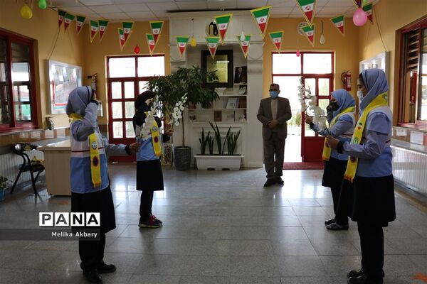 اولین نشست مشترک معاونان و مربیان پرورشی مدارس ابتدایی ناحیه ۶