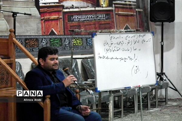 برگزاری دویست چهلمین جلسه انجمن مداحان کاشمر در حسینیه قمر بنی هاشم