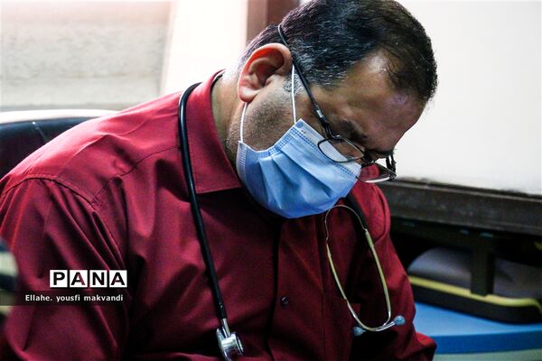 ویزیت رایگان بیماران در شهرستان امیدیه