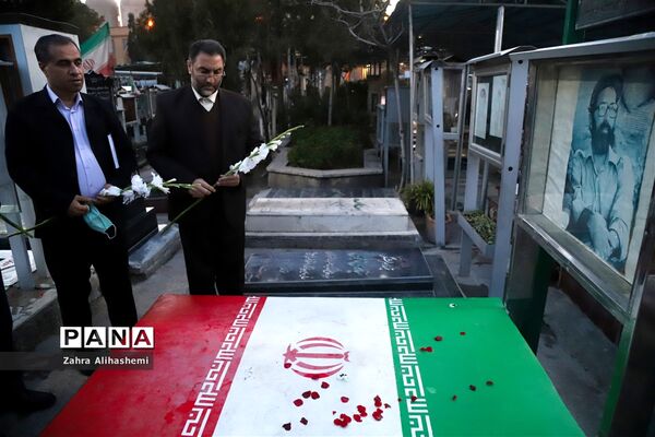 تجدید میثاق کریمیان با آرمان‌های امام راحل و شهدای انقلاب اسلامی