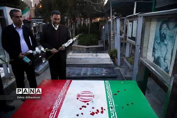 تجدید میثاق کریمیان با آرمان‌های امام راحل و شهدای انقلاب اسلامی