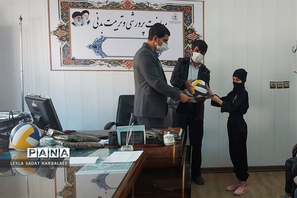 تقدیر از دانش‌آموزان برگزیده فشافویه در رشته طناب‌زنی