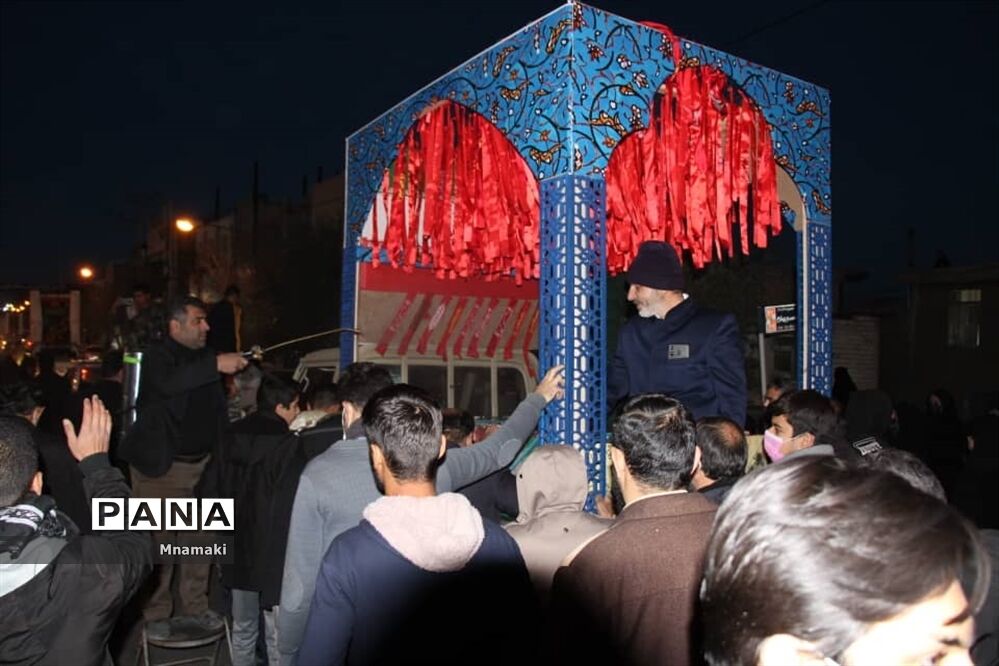 مراسم باشکوه استقبال از پیکر پاک شهیدگمنام هشت سال دفاع مقدس باحضور مردم شهید پرور آران و بیدگل