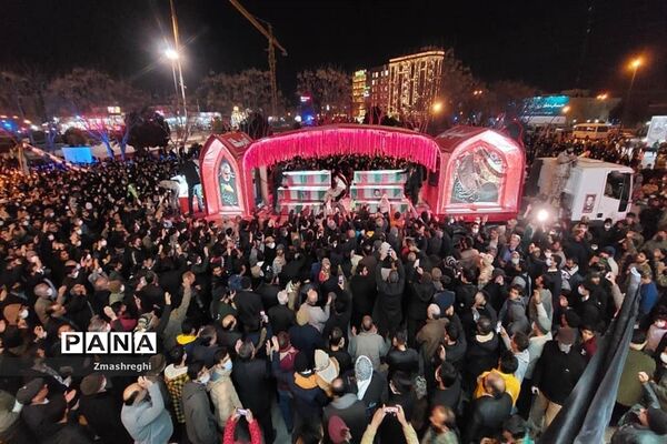 مراسم باشکوه استقبال از پیکر پاک شهیدگمنام هشت سال دفاع مقدس باحضور مردم شهید پرور کاشان