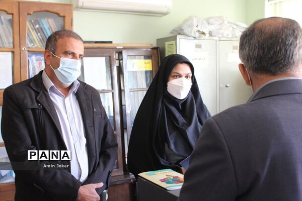 باز دید مدیرکل آموزش و پرورش فارس از حوزه های داخلی این اداره در اولین روز کاری