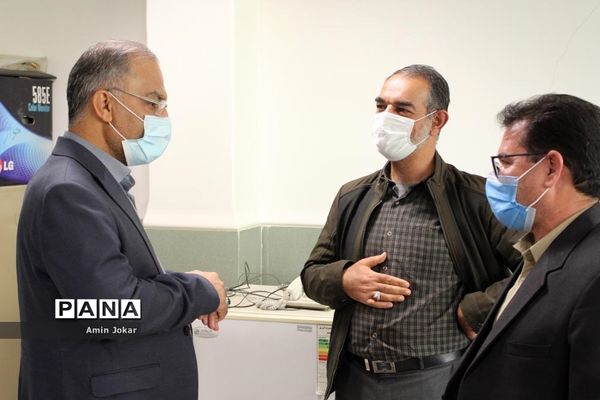 باز دید مدیرکل آموزش و پرورش فارس از حوزه های داخلی این اداره در اولین روز کاری