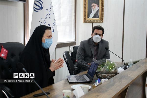 کارگاه آموزشی خبرنگاران منتخب مدارس ناحیه ۳ مشهد مقدس