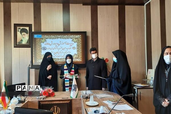 تقدیر از برگزیدگان مسابقات فرهنگی هنری، پرسش مهر در دماوند