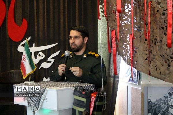 یادواره شهدای دبیرستان نیایش قم