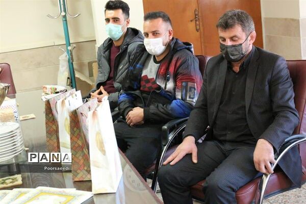 تجلیل از افتخار آفرینان تیم والیبال آموزش و پرورش شهرستان فیروزکوه