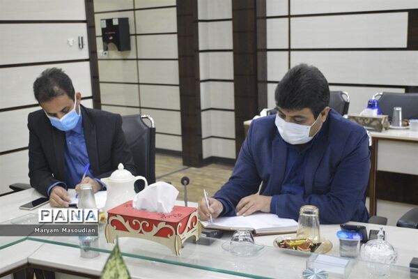 نشست شورای معاونان اداره‌کل آموزش و پرورش استان بوشهر
