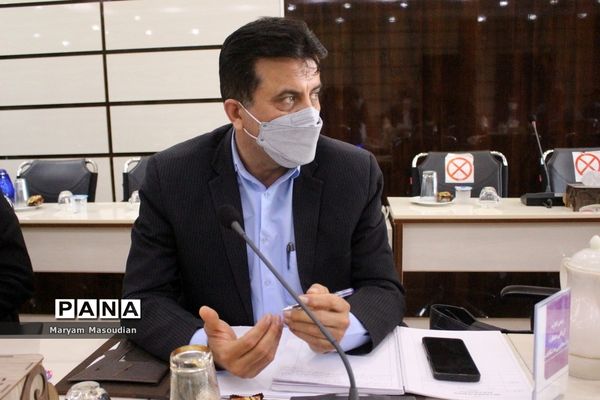 نشست شورای معاونان اداره‌کل آموزش و پرورش استان بوشهر