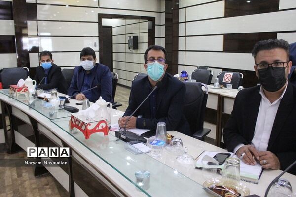 نشست شورای معاونان اداره‌کل آموزش و پرورش استان بوشهر