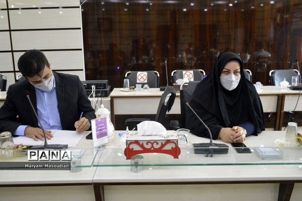 نشست شورای معاونان اداره‌کل آموزش و پرورش استان بوشهر