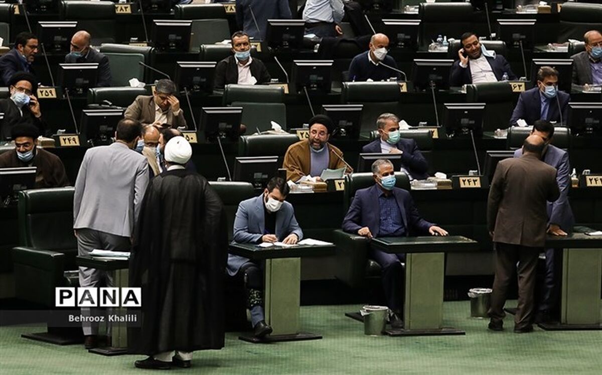 بیانیه نمایندگان مجلس به مناسبت فرارسیدن نهم دی