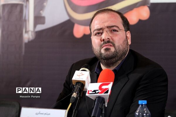 سومین دوره جایزه سال استیکر