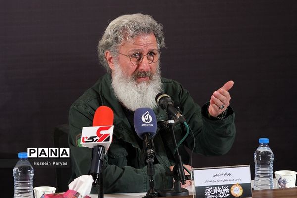 سومین دوره جایزه سال استیکر