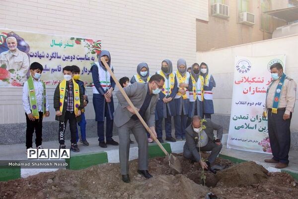 برگزاری پویش نذر نهال در ناحیه یک اهواز