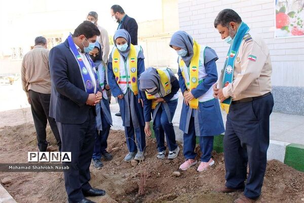 برگزاری پویش نذر نهال در ناحیه یک اهواز