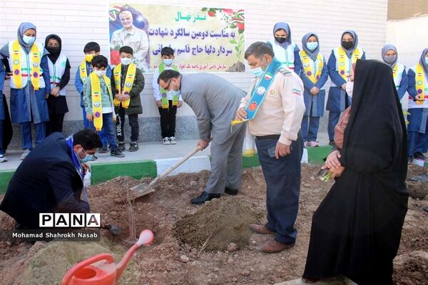 برگزاری پویش نذر نهال در ناحیه یک اهواز