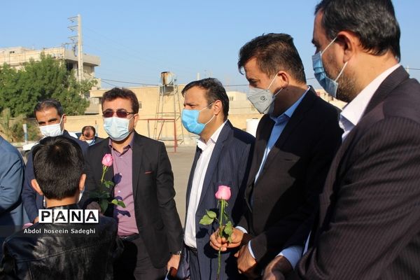 بازدید سرپرست مرکز امور بین‌الملل و مدارس خارج کشور وزارت آموزش و پرورش  از دبستان شهید حسن آیت محله تنگک بوشهر