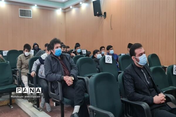مراسم ۹ دی با حضور مسئولان اداری و شهری در جوادآباد