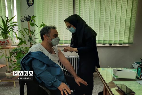 واکسیناسیون مرحله سوم کارکنان اداری آموزش و پرورش منطقه ۱۵