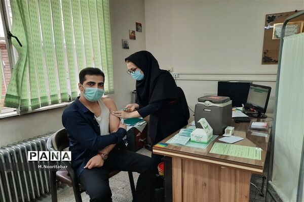 واکسیناسیون مرحله سوم کارکنان اداری آموزش و پرورش منطقه ۱۵