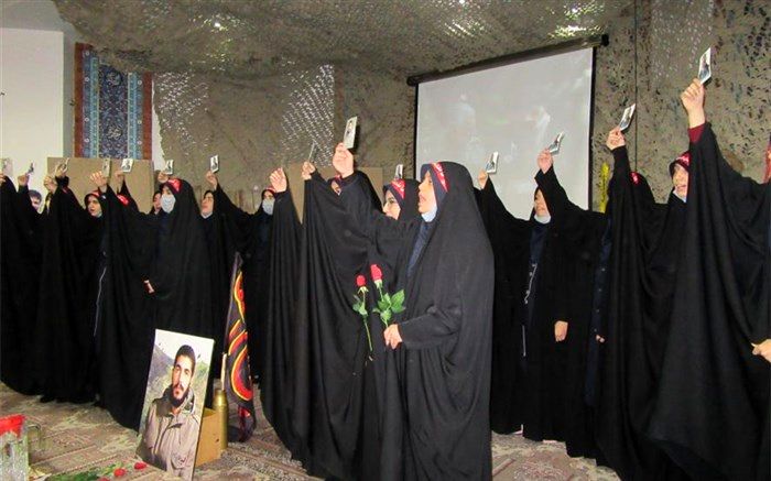 خاطره‌گویی همرزم شهدای مدافع حرم در دبیرستان امام علی النقی(ع)