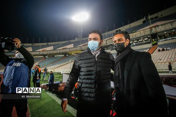 دیدار تیم‌های استقلال و فولاد خوزستان