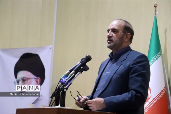 نشست صمیمی استاندار آذربایجان شرقی با اهالی رسانه