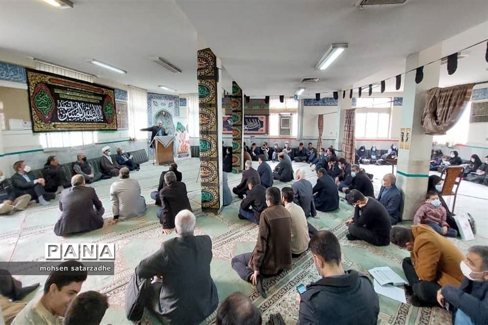 مراسم گرامیداشت 9دی با حضور بسیجیان فرهنگی ناحیه دو شهرری